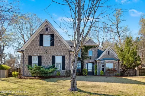 159 Lindsey Dr, Hernando, MS 38632