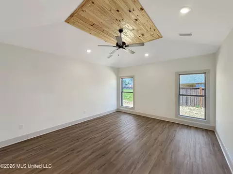 Living - 134 Palace Xing, Flowood, MS 39232 photo 5 of 5