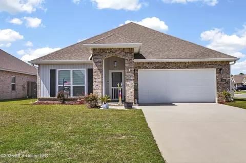 1021 Kittiwake Cv, Ocean Springs, MS 39564