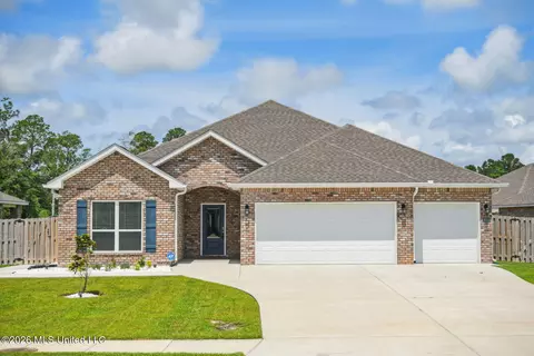 3055 Sea Oats Dr, Long Beach, MS 39560