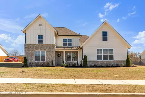 3938 Mcelroy Farms Dr, Olive Branch, MS 38654