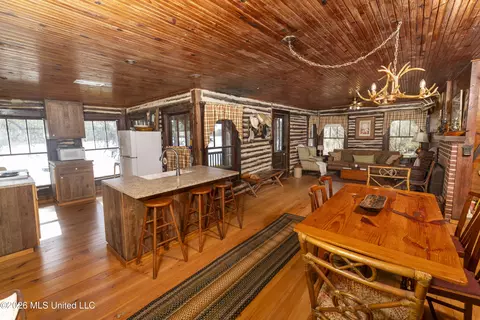 Dining - 152 Cedar Hill Ln, Flora, MS 39071 photo 1 of 1