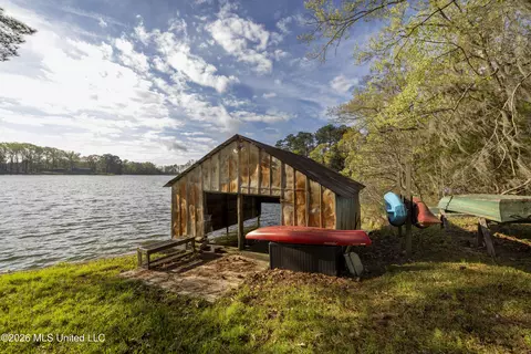 Exterior - 152 Cedar Hill Ln, Flora, MS 39071 photo 6 of 17