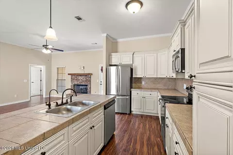 Other - 526 Brighton Trl, Florence, MS 39073 photo 2 of 8