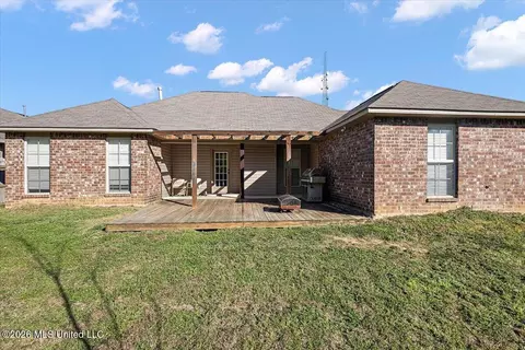 Exterior - 526 Brighton Trl, Florence, MS 39073 photo 8 of 8