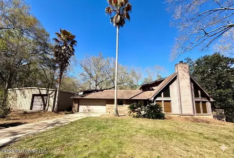 2200 Summerlin Bayou Rd, Vancleave, MS 39565