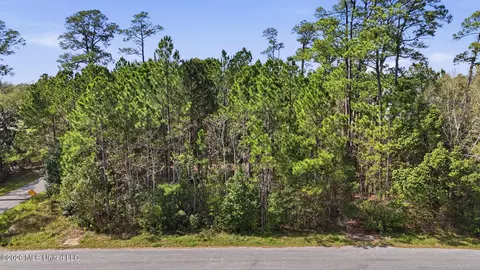 6201 Hermosa Dr, Ocean Springs, MS 39564