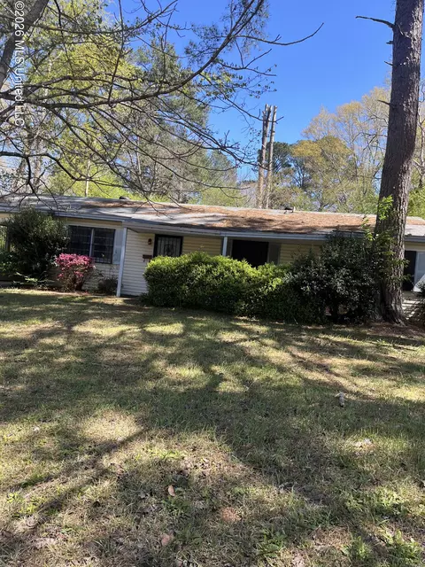 2842 Teresa Dr, Jackson, MS 39212