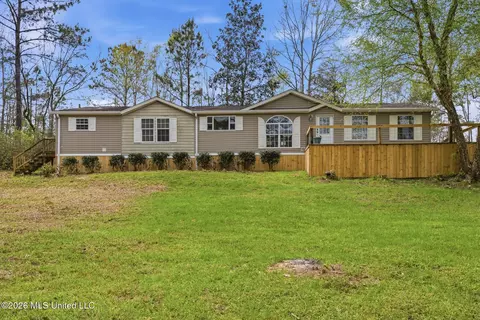 266 Shipman Firetower Rd, Lucedale, MS 39452