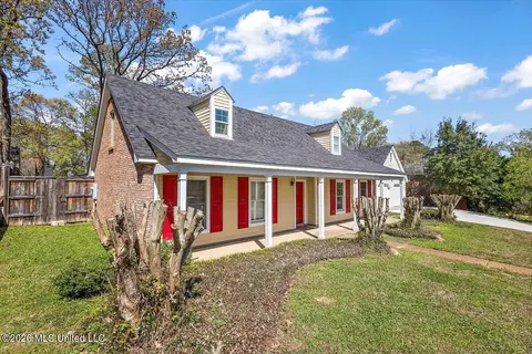 Exterior - 1618 Pear Orchard Pl, Jackson, MS 39211 photo 2 of 10