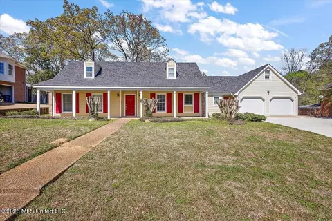 1618 Pear Orchard Pl, Jackson, MS 39211