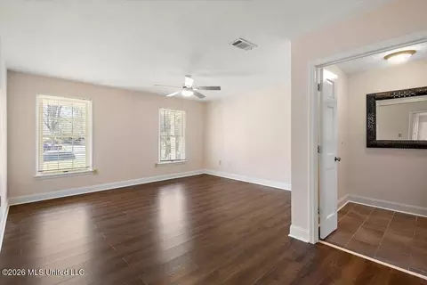 Living - 1618 Pear Orchard Pl, Jackson, MS 39211 photo 4 of 4