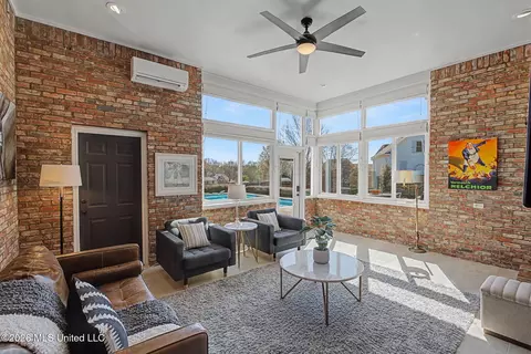 Living - 3524 Williams Brooke Ln, Hernando, MS 38632 photo 2 of 5