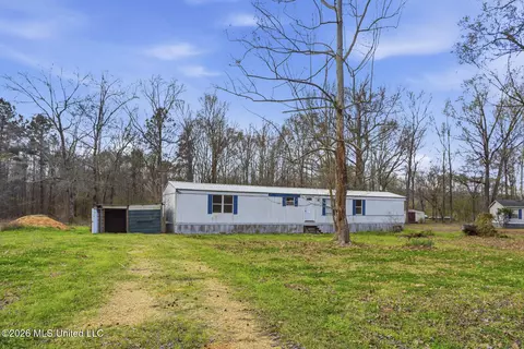 2149 Owens Rd, Terry, MS 39170