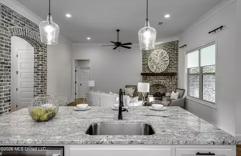Kitchen - 913 Waters Edge, Brandon, MS 39047 photo 5 of 6