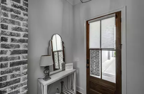 Entry Way - 913 Waters Edge, Brandon, MS 39047 photo 3 of 4