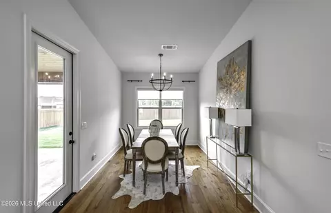 Dining - 913 Waters Edge, Brandon, MS 39047 photo 1 of 4