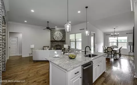 Other - 913 Waters Edge, Brandon, MS 39047 photo 5 of 17