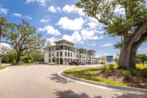 2501 Bienville Blvd #416, Ocean Springs, MS 39564
