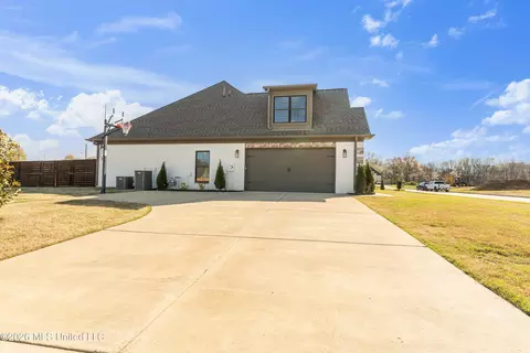 Exterior - 1428 Brayden Ln, Hernando, MS 38632 photo 4 of 4