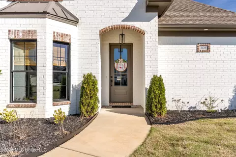 Exterior - 1428 Brayden Ln, Hernando, MS 38632 photo 2 of 4
