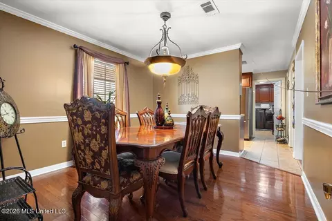 Dining - 458 Lee St, Jackson, MS 39272 photo 2 of 2
