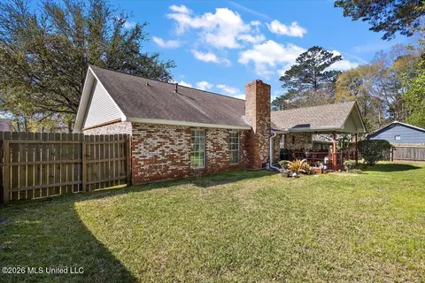 Exterior - 458 Lee St, Jackson, MS 39272 photo 4 of 7