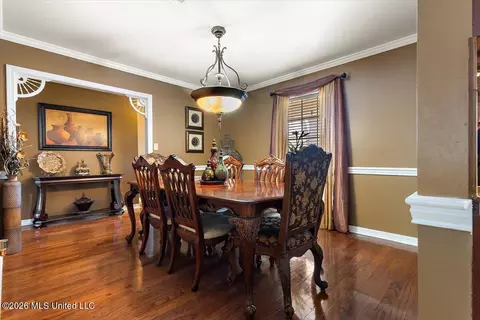 Dining - 458 Lee St, Jackson, MS 39272 photo 1 of 2