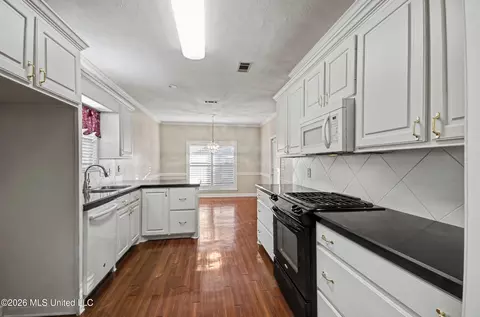 Kitchen - 234 Terrace Dr, Brandon, MS 39042 photo 2 of 2