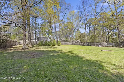 Exterior - 1436 Robert Dr, Jackson, MS 39211 photo 5 of 9