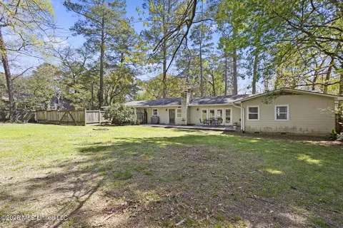Exterior - 1436 Robert Dr, Jackson, MS 39211 photo 6 of 9
