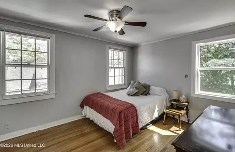 Bedroom - 2117 Riverside Dr, Jackson, MS 39202 photo 10 of 18
