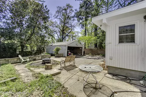 Exterior - 2117 Riverside Dr, Jackson, MS 39202 photo 7 of 11