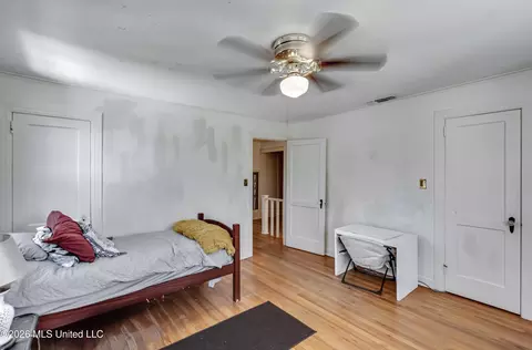 Bedroom - 2117 Riverside Dr, Jackson, MS 39202 photo 12 of 18