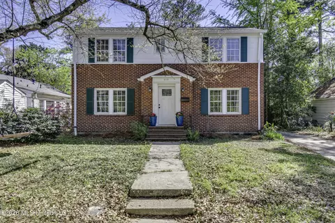 2117 Riverside Dr, Jackson, MS 39202