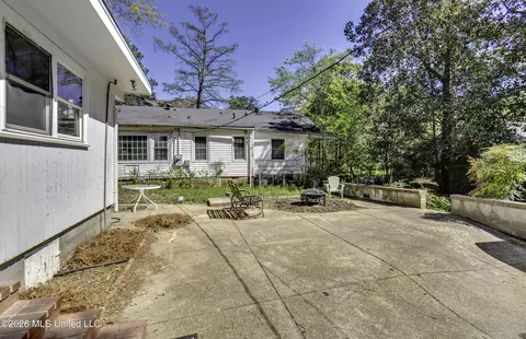 Exterior - 2117 Riverside Dr, Jackson, MS 39202 photo 8 of 11