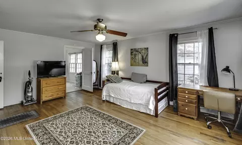 Bedroom - 2117 Riverside Dr, Jackson, MS 39202 photo 3 of 18