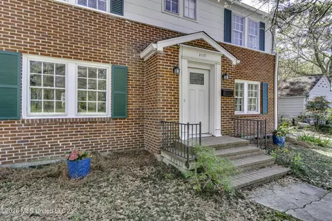 Exterior - 2117 Riverside Dr, Jackson, MS 39202 photo 3 of 11