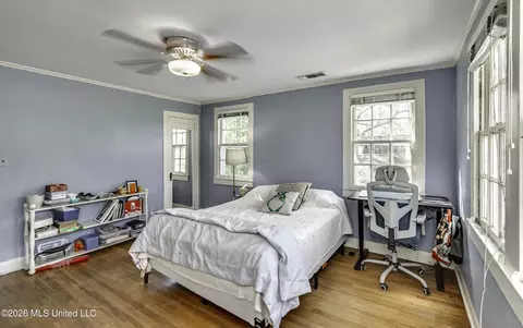 Bedroom - 2117 Riverside Dr, Jackson, MS 39202 photo 5 of 18