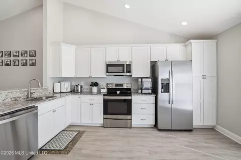 Kitchen - 47 Summit View Dr, Perkinston, MS 39573 photo 1 of 2
