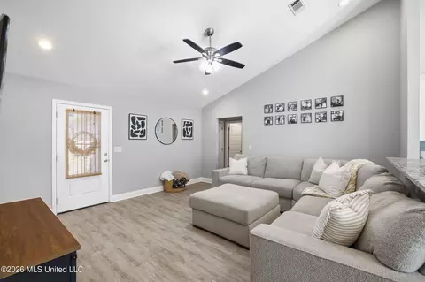 Entry Way - 47 Summit View Dr, Perkinston, MS 39573 photo 1 of 1