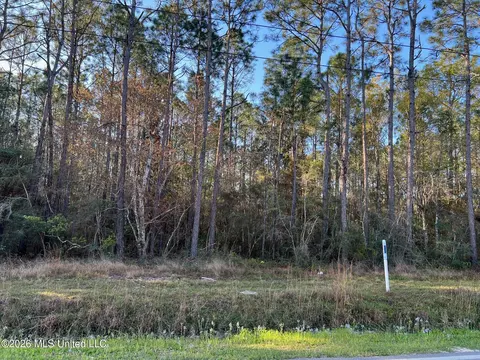 E North Street, Pass Christian, MS 39571