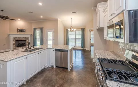 Kitchen - 266 Chartleigh Cir, Canton, MS 39046 photo 4 of 4