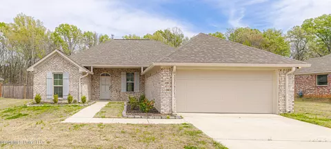 Exterior - 266 Chartleigh Cir, Canton, MS 39046 photo 6 of 6