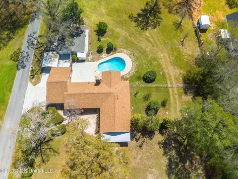 View/Area - 416 Howard St, Wiggins, MS 39577 photo 2 of 2