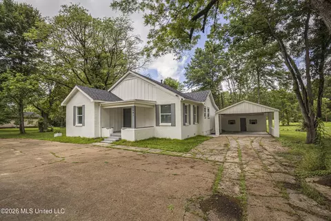 3541 N Liberty St, Canton, MS 39046