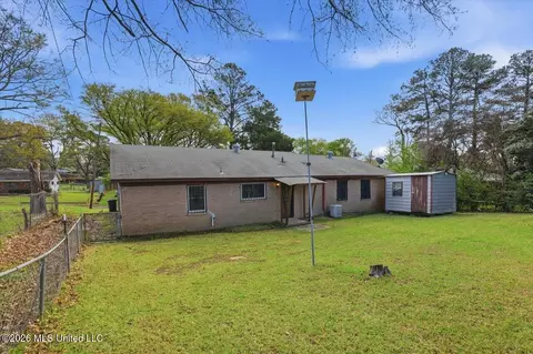 Exterior - 1511 Lowery Ln, Jackson, MS 39209 photo 3 of 5