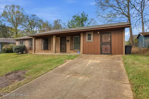 Exterior - 1511 Lowery Ln, Jackson, MS 39209 photo 2 of 5