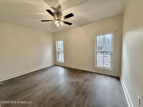 Bedroom - 39 Forest Barnes Rd, Petal, MS 39465 photo 4 of 4