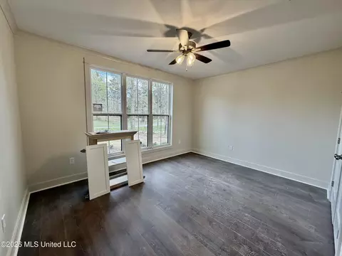 Bedroom - 39 Forest Barnes Rd, Petal, MS 39465 photo 2 of 4